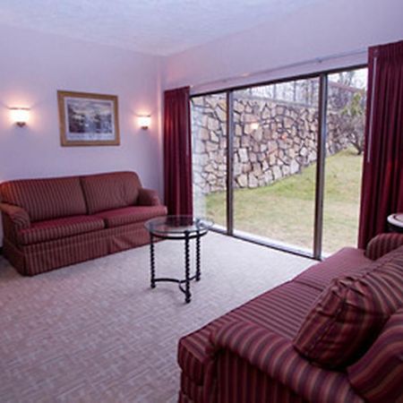 Pipestem Resort State Park Interior foto